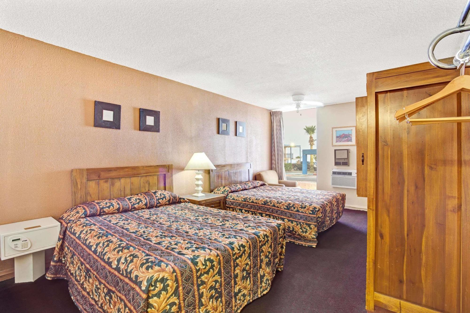 Knights Inn Gila Bend Bagian luar foto